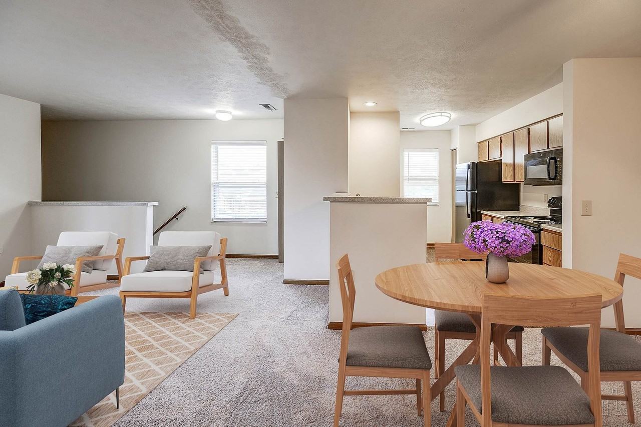 Amberwood Place - Photo 3 of 18