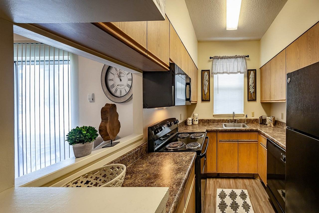 Willows of Coventry - Photo 2 of 15