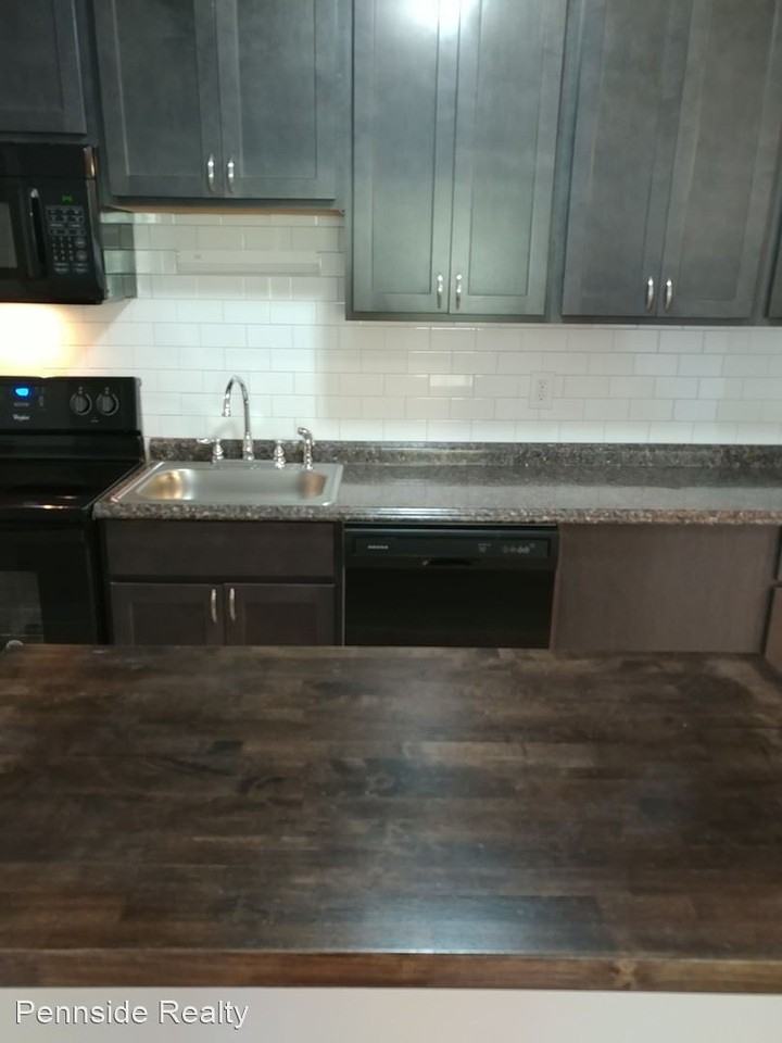 Pennside Manor - Photo 4 of 19