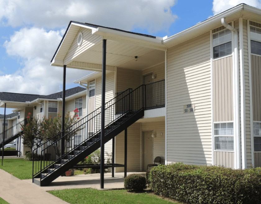 Fox Creek Apartments Shrevport - Photo 2 of 39