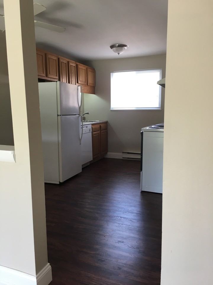 Crick Hollow Townhouses - Photo 2 of 15