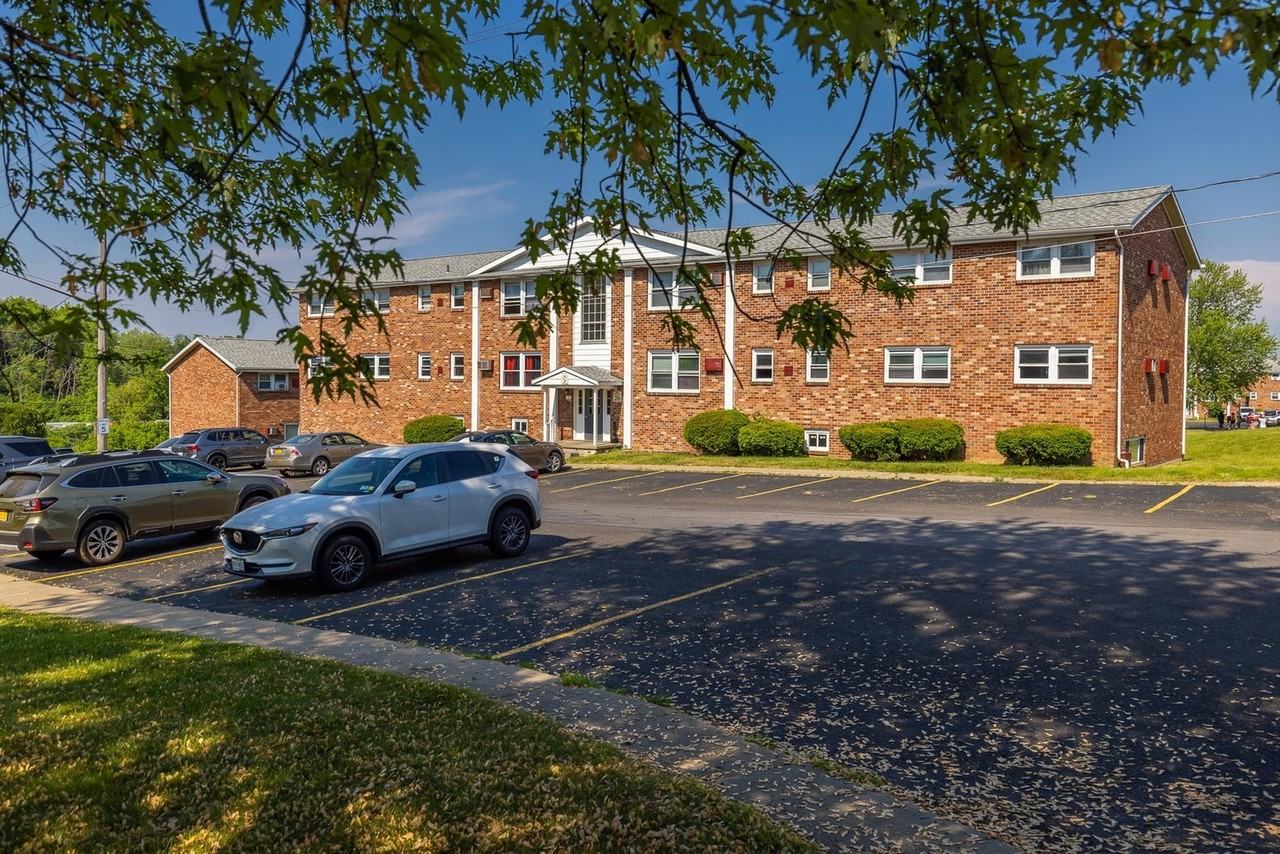 Elm Hill Estates Apartments & Townhomes - Photo 2 of 35