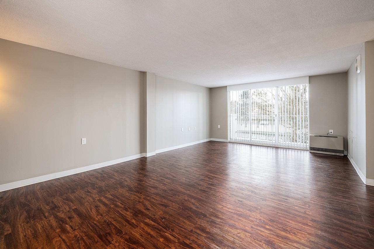 Rome Towers Apartments - Photo 6 of 38