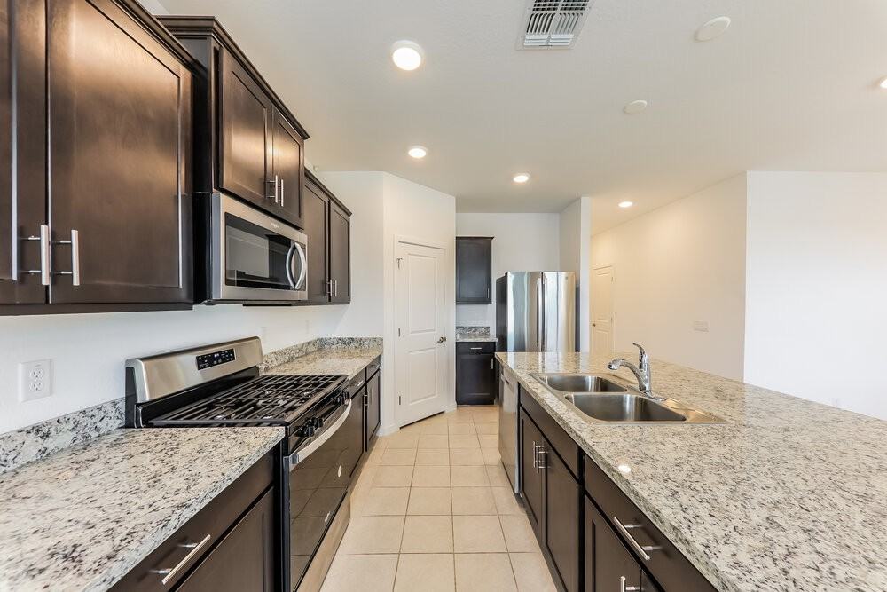 14465 W Hackamore Dr - Photo 7 of 16