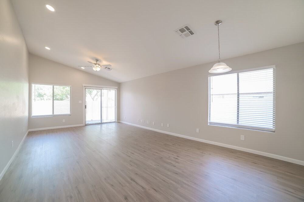 8808 W Adam Ave - Photo 6 of 16