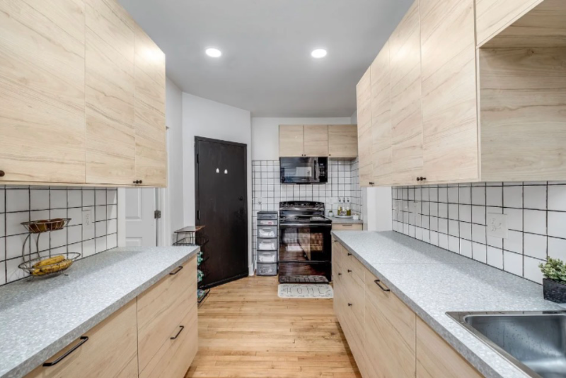 1600 Central St #1602 - Photo 3 of 14