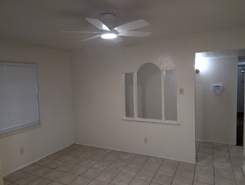 144 N Crestwood Blvd - Photo 7 of 20