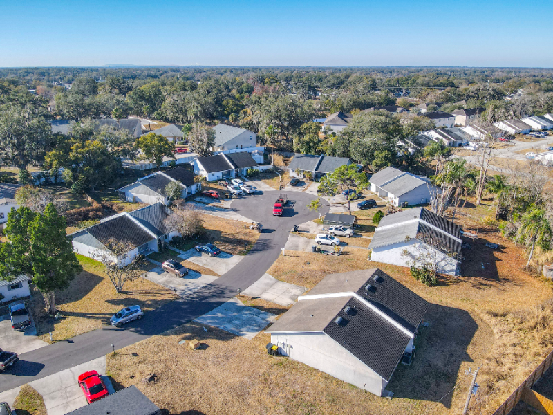1015 Harden Ct - Photo 2 of 20