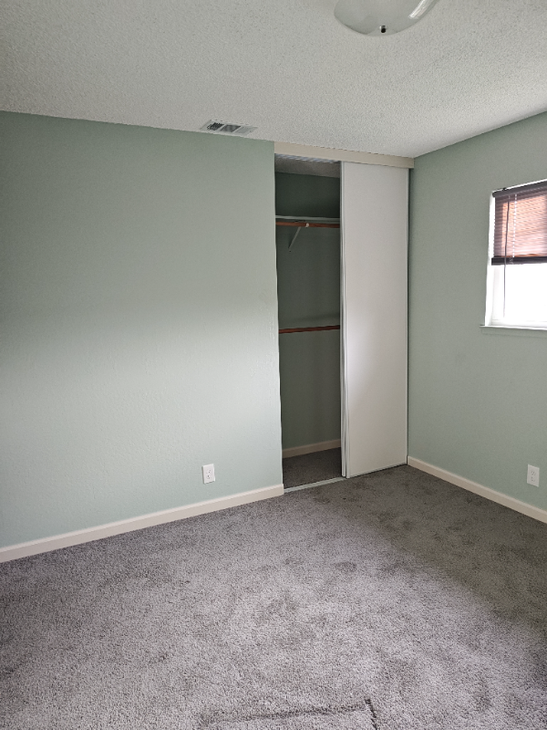 1536 Holleran Ct - Photo 7 of 9