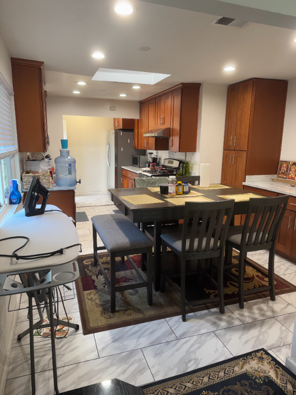 914 Mccreery Ave - Photo 5 of 9