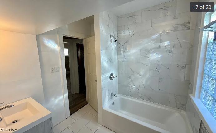 825 Helmsdale Rd, Cleveland Hts , Oh - Photo 2 of 9