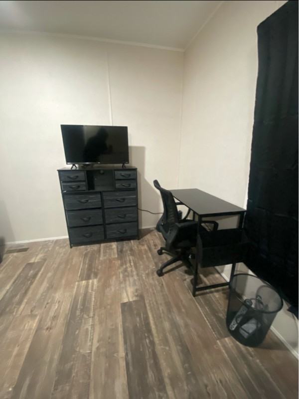 325 Robin Ln - Photo 4 of 13