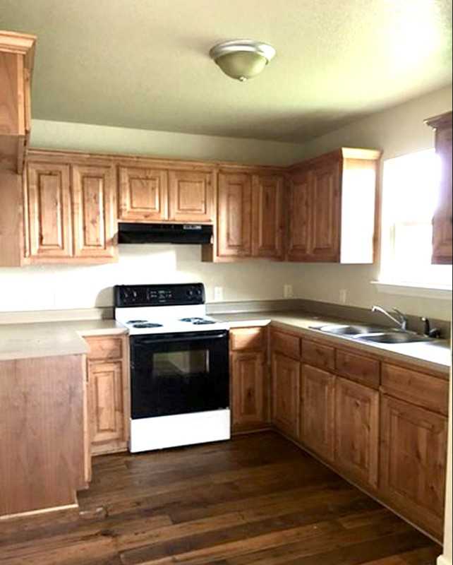 4619 Hollyspring Dr - Photo 3 of 3