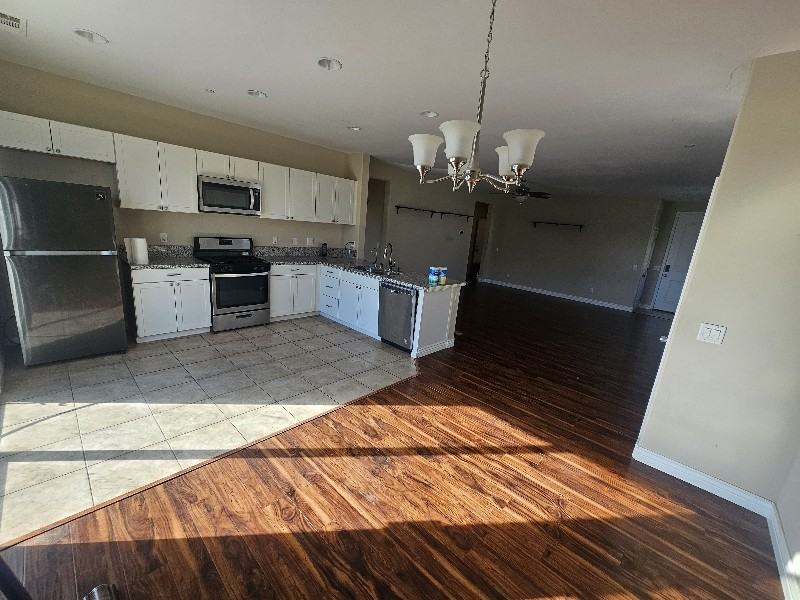 1221 Chula Vista Ave - Photo 6 of 14