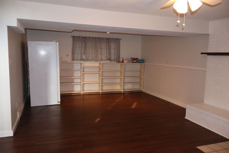 3809 Rollins Rd - Photo 7 of 20