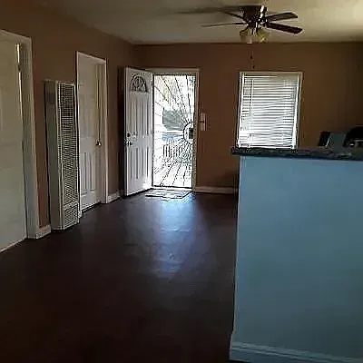 4435 Triggs St - Photo 3 of 11