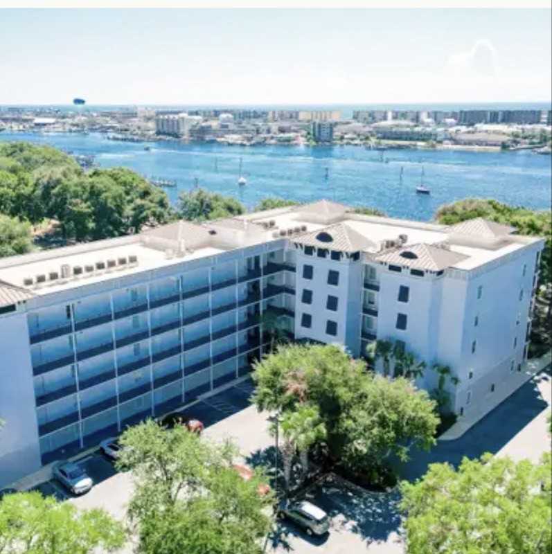 113 Brooks St Se #305