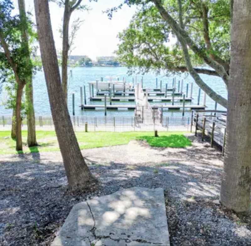 113 Brooks St Se #305 - Photo 7 of 12