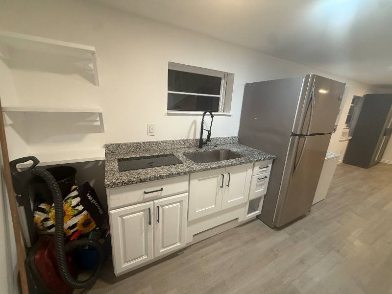 10710 Rosehaven St - Photo 4 of 14