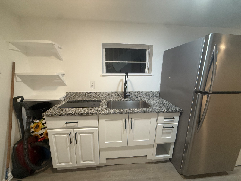 10710 Rosehaven St - Photo 5 of 14