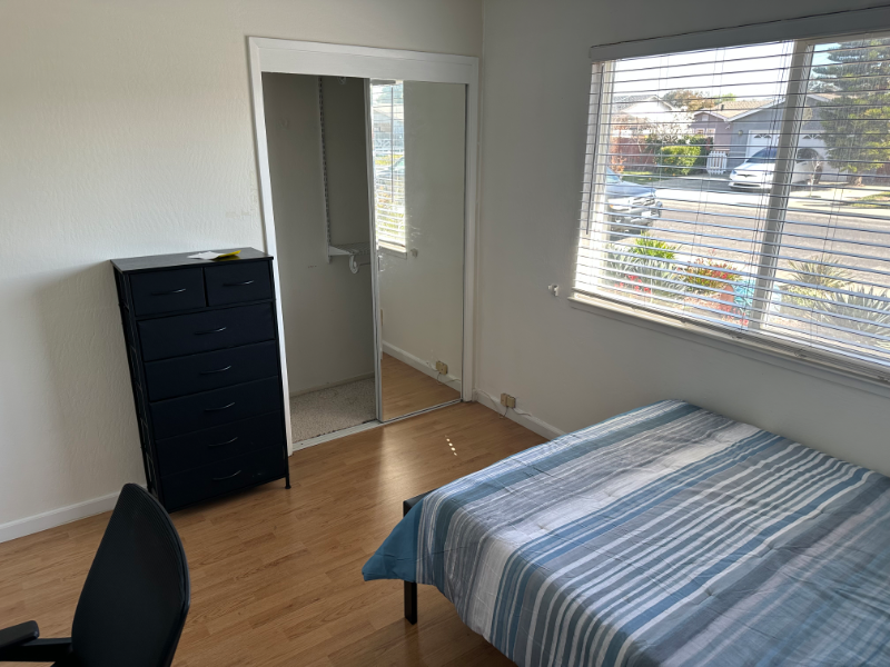 412 Rosemont Dr #4 - Photo 5 of 8