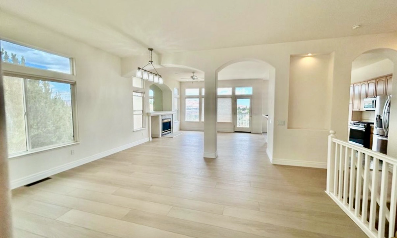 4781 W Creek Ridge Trl - Photo 3 of 20