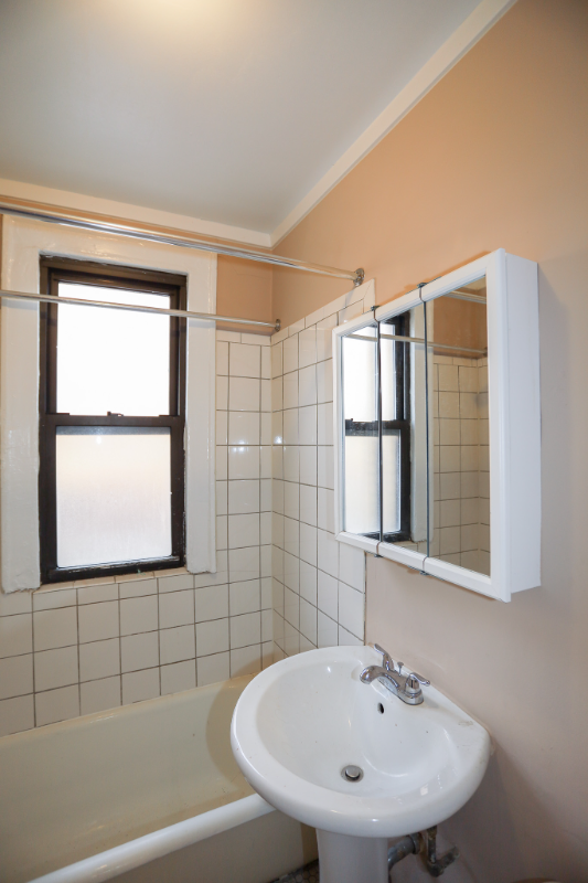 3355 W Eastwood Ave #2 - Photo 6 of 7