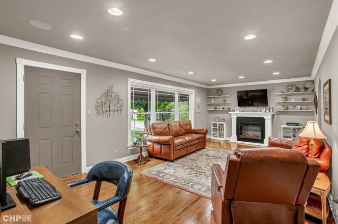 9642 S Knox Ave - Photo 6 of 14