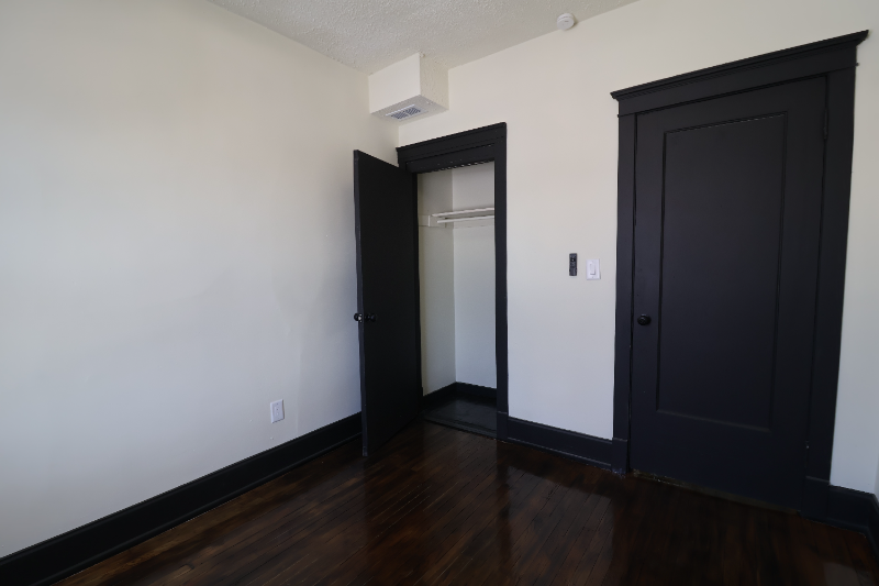 673 Delaware St #2N - Photo 5 of 17