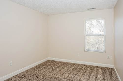 14018 Riding Hill Ave - Photo 3 of 7