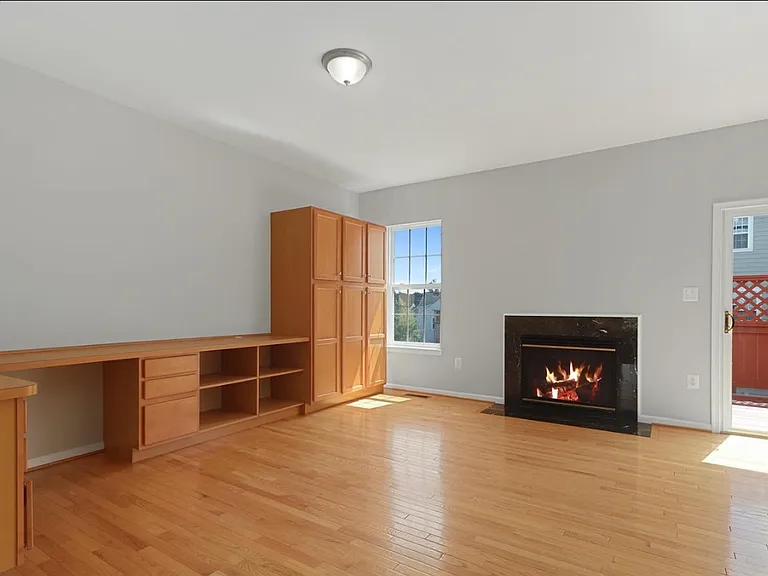 1110 Posey Ln - Photo 3 of 6