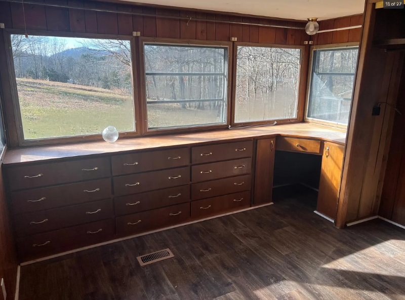 910 Old Elizabethton Hwy #37618 - Photo 3 of 6