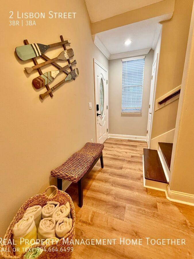 2 Lisbon St - Photo 4 of 28