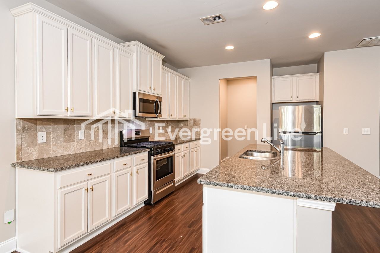 56 Castlemoor Loop - Photo 5 of 13