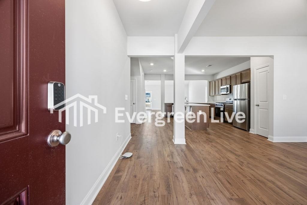 2490 Campton Loop - Photo 2 of 36