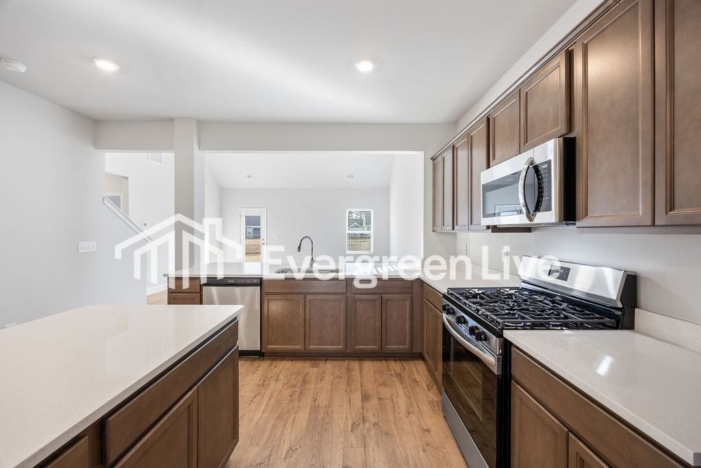 2490 Campton Loop - Photo 7 of 36