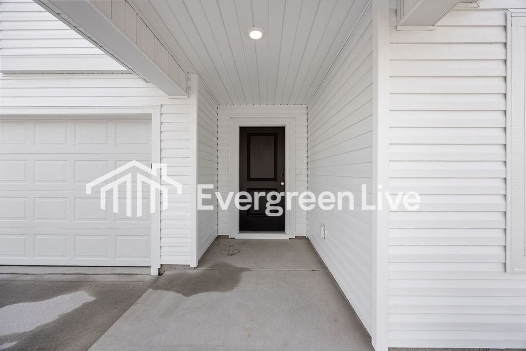 12 Cape Point Dr - Photo 2 of 36