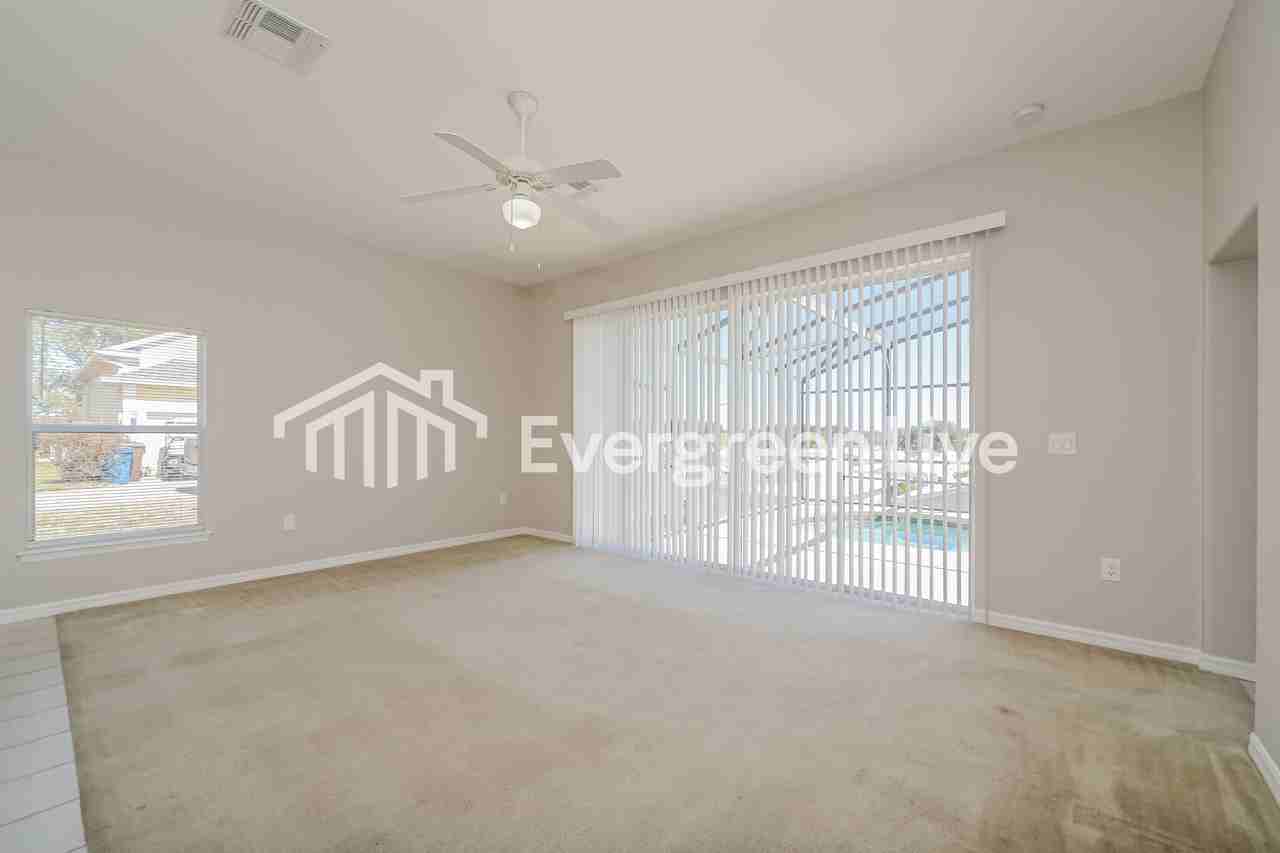 722 Cadiz Loop - Photo 5 of 15