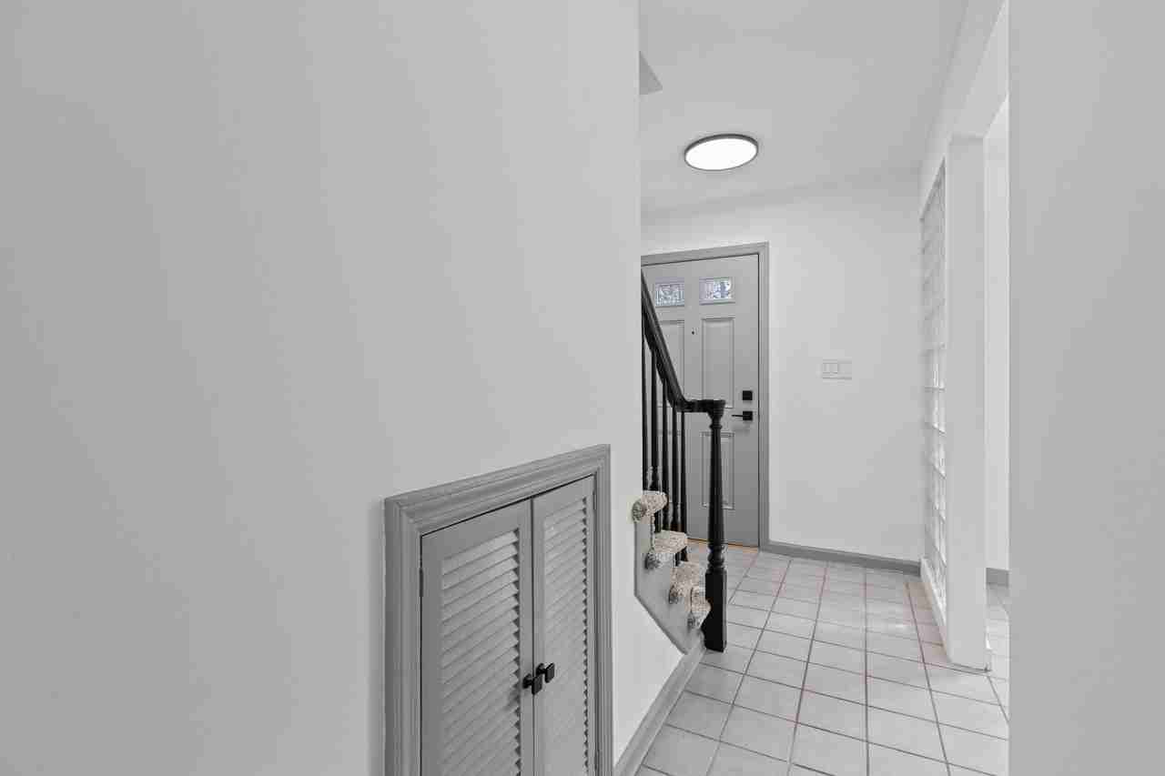 546 Carriage Circle - Photo 4 of 29