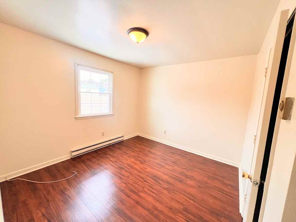 3704 Settlers Lane - Photo 4 of 8