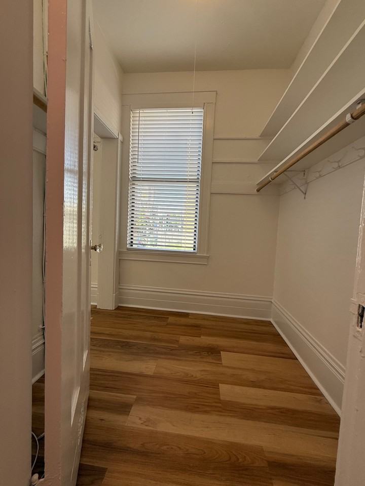 156 Franklin St #101 - Photo 7 of 9