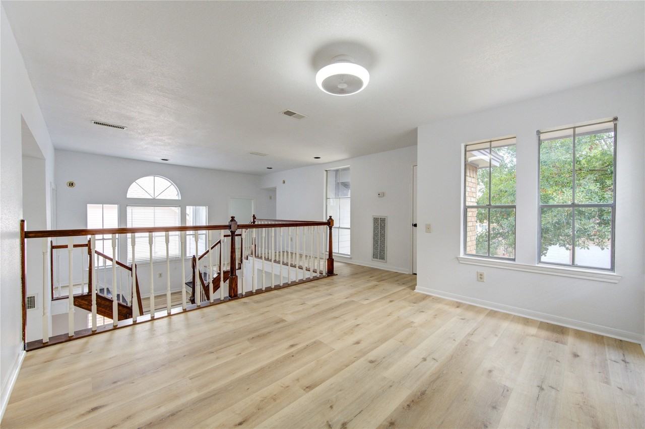 16026 Rustic Sands Dr #16026 - Photo 3 of 23