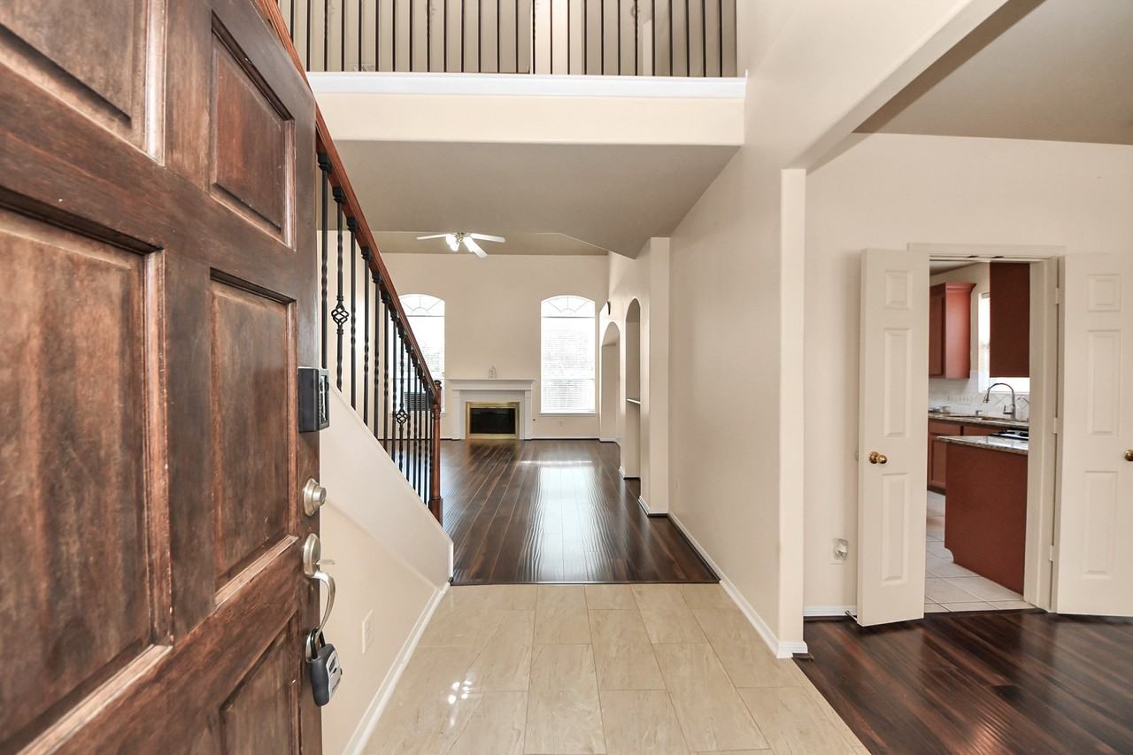 1607 Parkview Ln #1607 - Photo 7 of 39