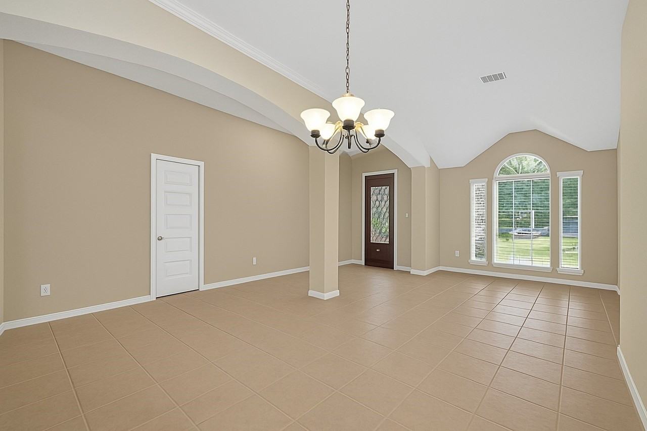 17506 Waeback Dr #17506 - Photo 3 of 37