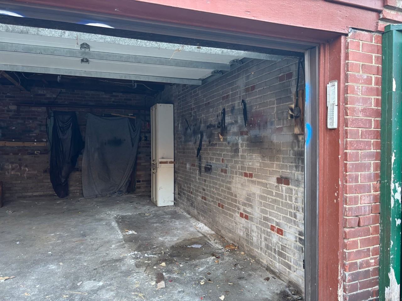 2257 Dundas Street West - Photo 4 of 6