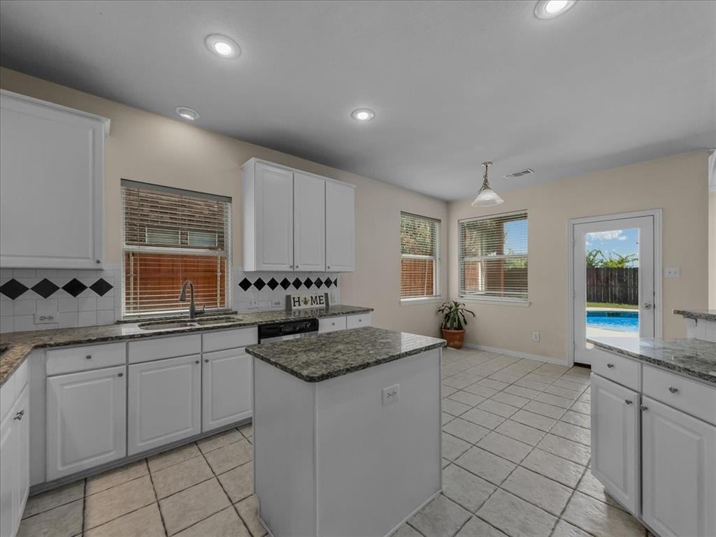 5609 Freedom Ln #5609 - Photo 6 of 26