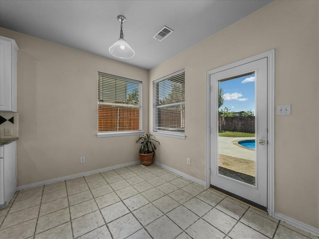 5609 Freedom Ln #5609 - Photo 7 of 26