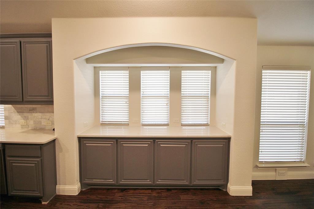 1532 Reagan Ave #1532 - Photo 6 of 26