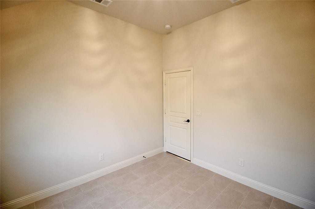 1532 Reagan Ave #1532 - Photo 7 of 26