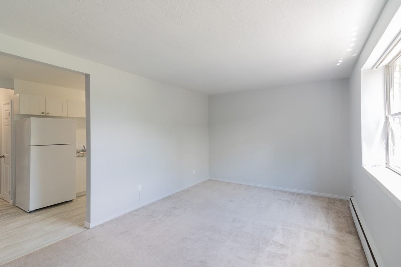 531 Dufferin Avenue - Photo 7 of 8